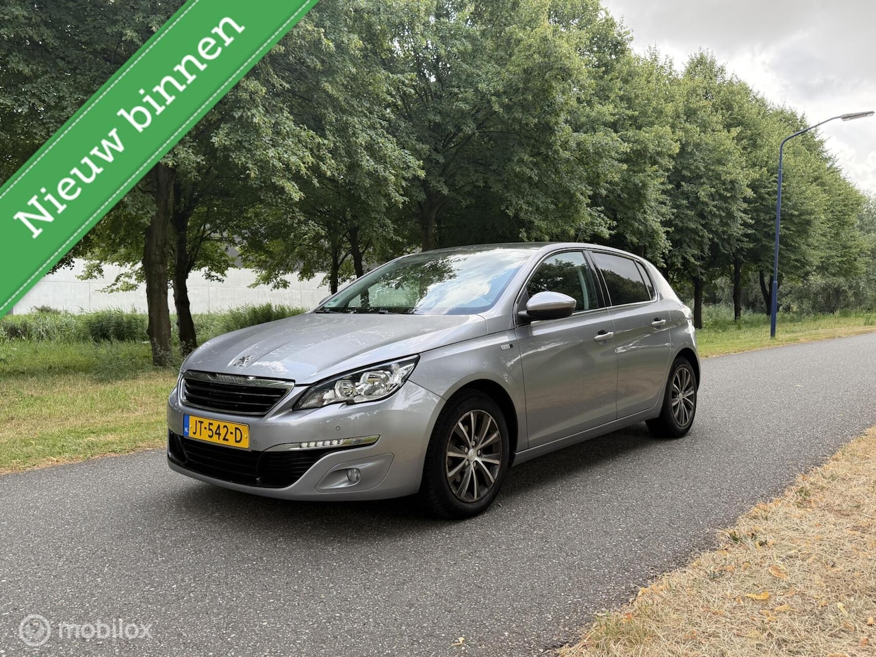 Peugeot 308 - 1.2 PureTech Style*DISTRIBUTIE VERV*PANODAK*NAVI - AutoWereld.nl