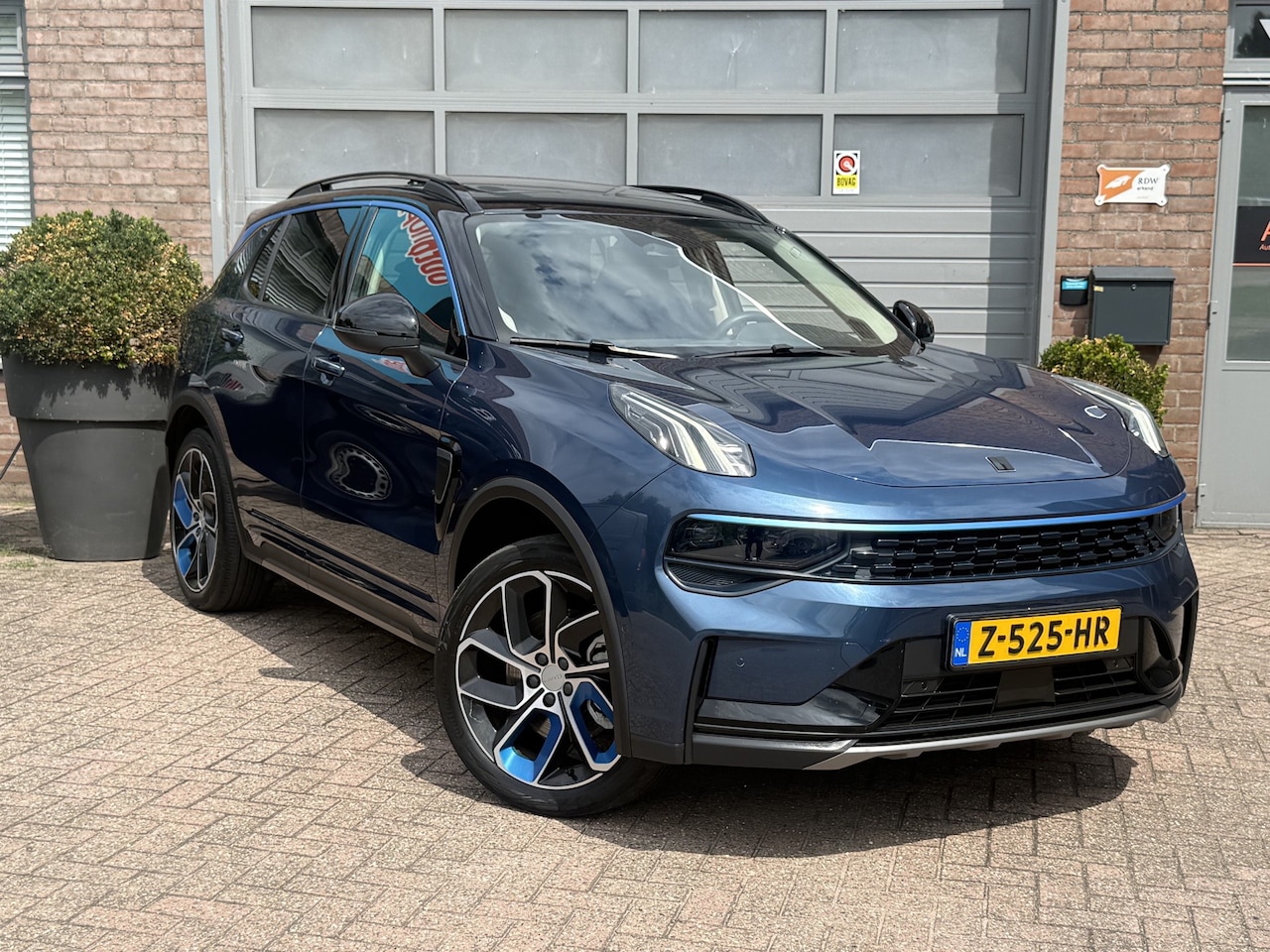 Lynk & Co 01 - 1.5 Panoramadak / Achteruitrijcamera / Apple carplay / Android auto. - AutoWereld.nl