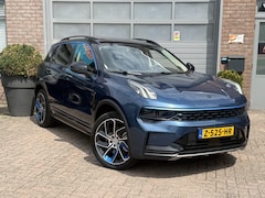 Lynk & Co 01 - 1.5 Panoramadak / Achteruitrijcamera / Apple carplay / Android auto
