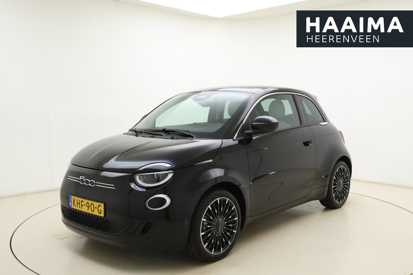 Fiat 500 - Icon 42 kWh | DEMO | Panoramadak | Achteruitrijcamera | Apple Carplay/Android Auto | Clima - AutoWereld.nl