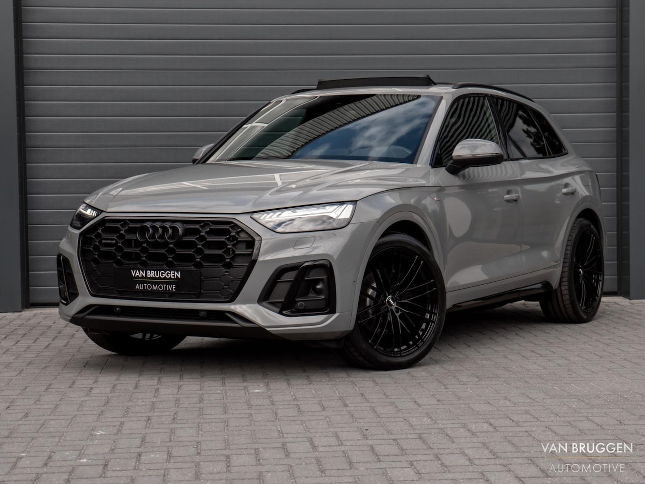 Audi Q5 - 55 TFSI e S-Line Pano Nardo RS-Stoelen Luchtv Trekhk BTW B&O 21" - AutoWereld.nl