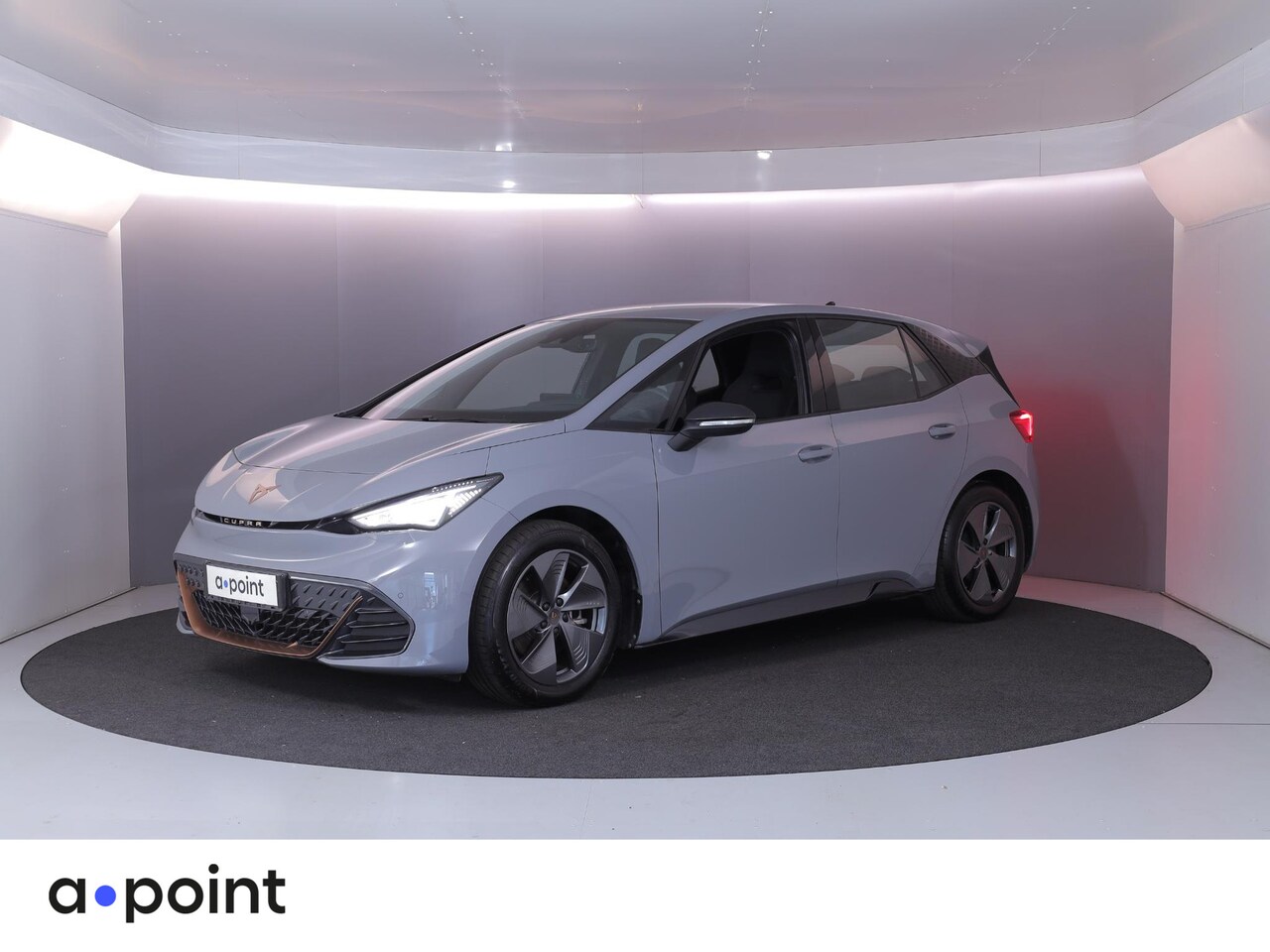 CUPRA Born - Essential 62 kWh 204 pk | SOH 92,67% | Navigatie via App | Parkeersensoren | Autom. airco - AutoWereld.nl