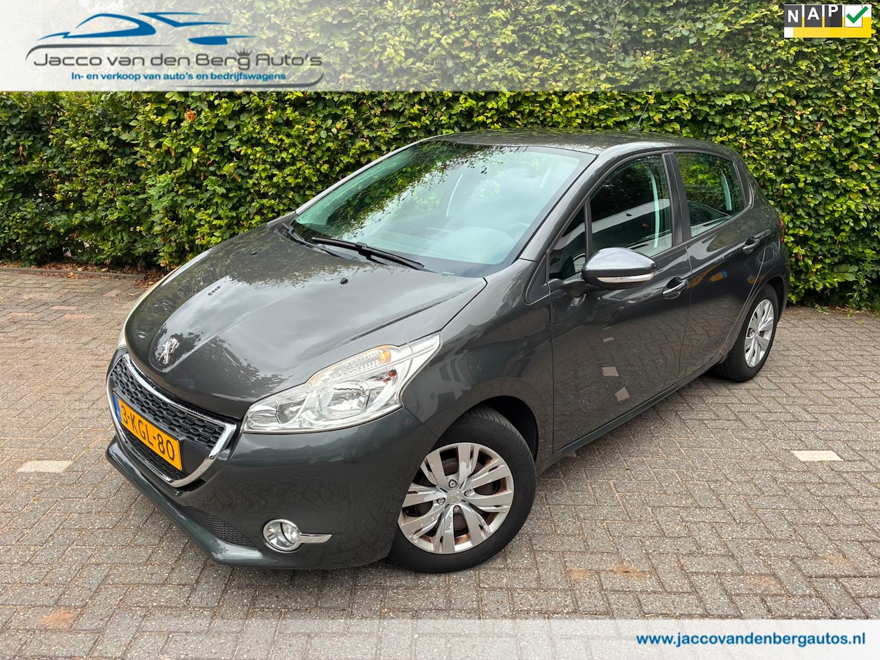Peugeot 208 - 1.2 VTi Envy I Navigatie I Airco - AutoWereld.nl