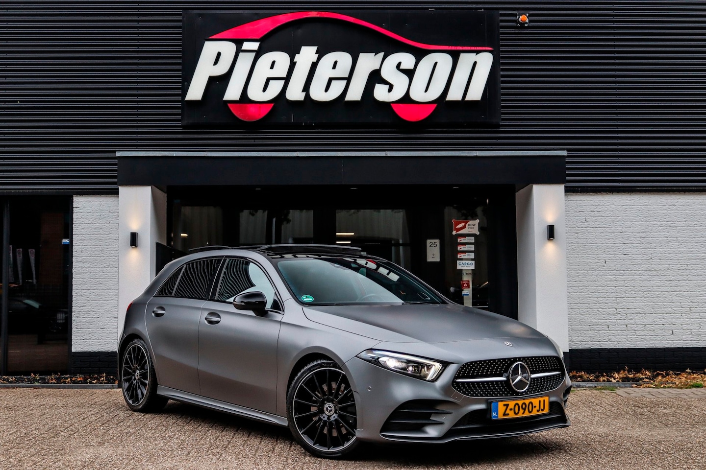 Mercedes-Benz A-klasse - 250 AMG PAKKET BURMESTER PANO SFEER - AutoWereld.nl