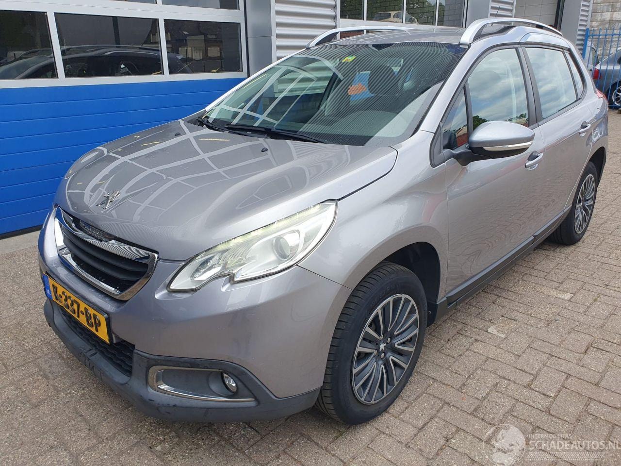 Peugeot 2008 - 1.2 PureTech Allure 1.2 Puretech Allure - AutoWereld.nl