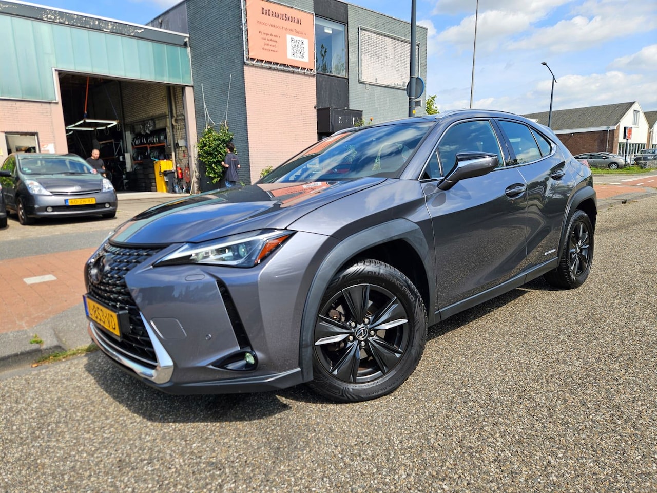 Lexus UX - 250h Business Line Pro GARANTIE - AutoWereld.nl