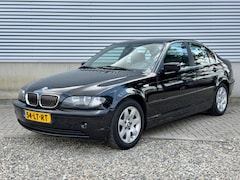 BMW 3-serie - 320i Special Executive [ 6 Cilinder, leer, ecc, navi, lmv, pdc ]