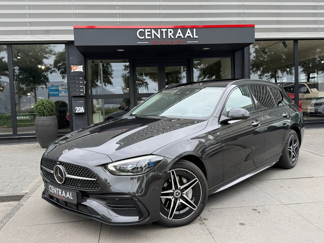 Mercedes-Benz C-klasse Estate - 300 e AMG Line 313PK Pano|Carplay|ACC|Hud|360Camera|Keyless - AutoWereld.nl