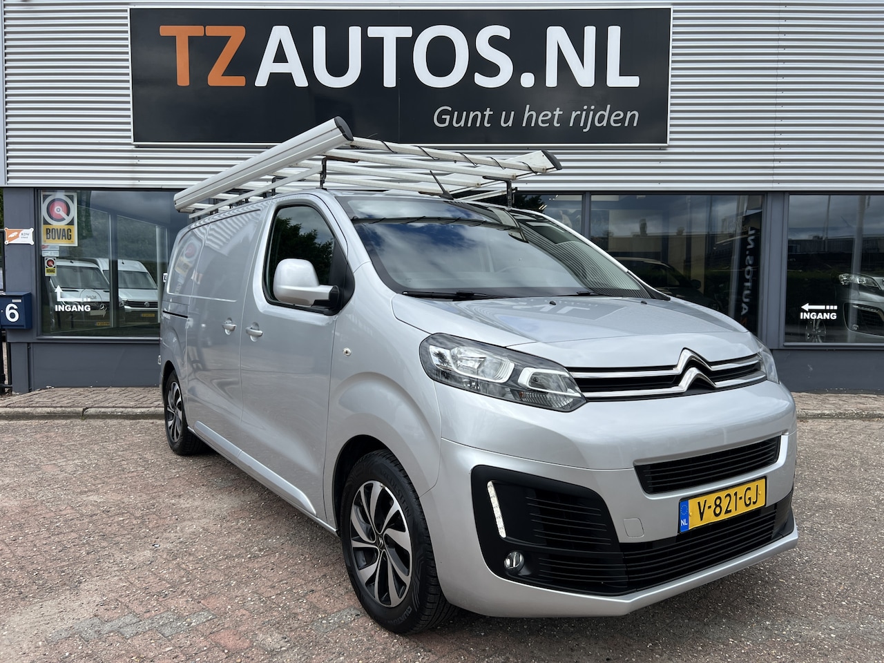 Citroën Jumpy - 1.6 BlueHDI L2 Led/Navi/Trekhaak/Imperiaal - AutoWereld.nl