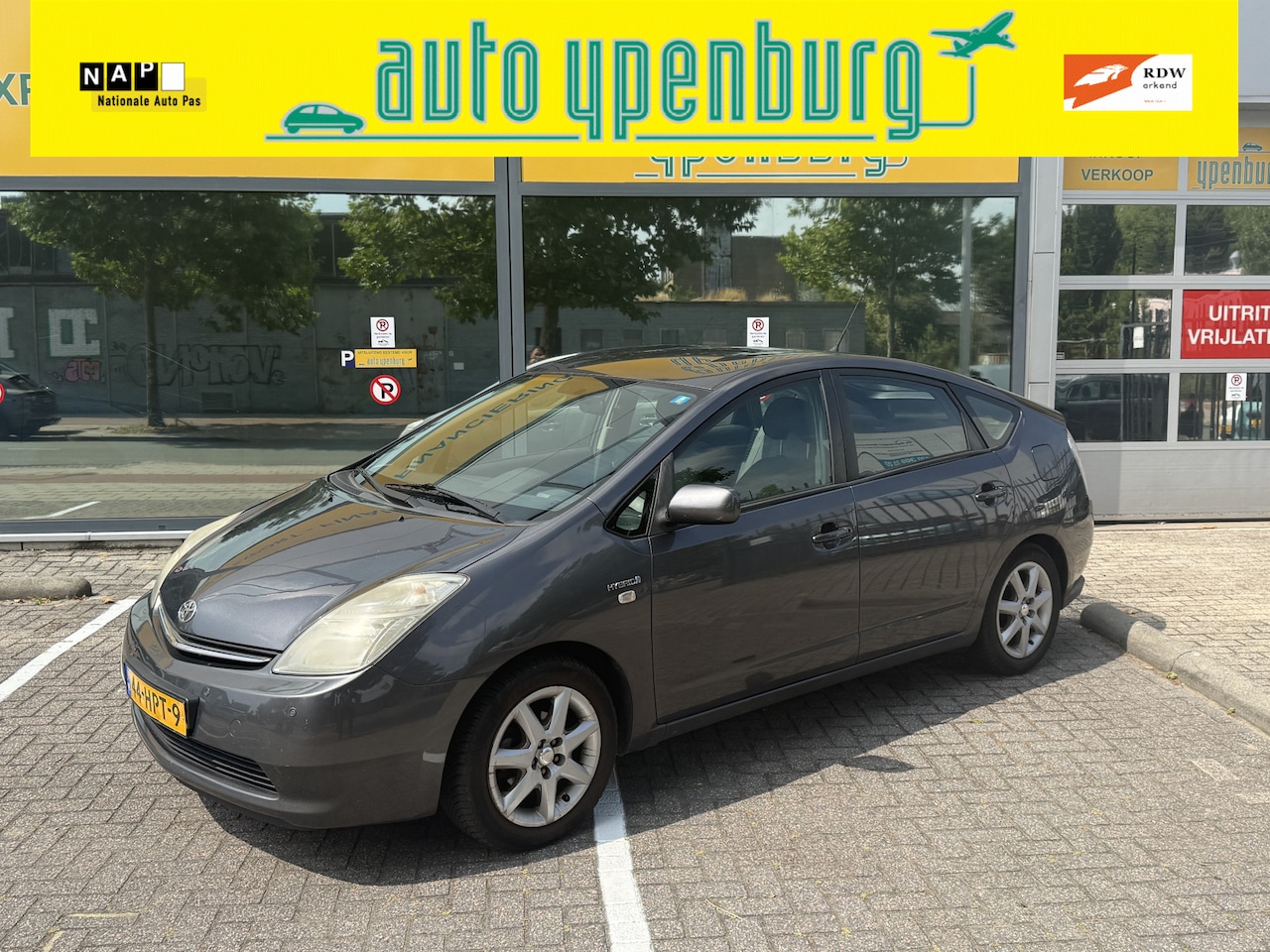 Toyota Prius - 1.5 VVT-i Hybride Automaat * ACCU PAKKET VERVANGEN * AIRCO COMPRESSOR VERVANGEN * - AutoWereld.nl