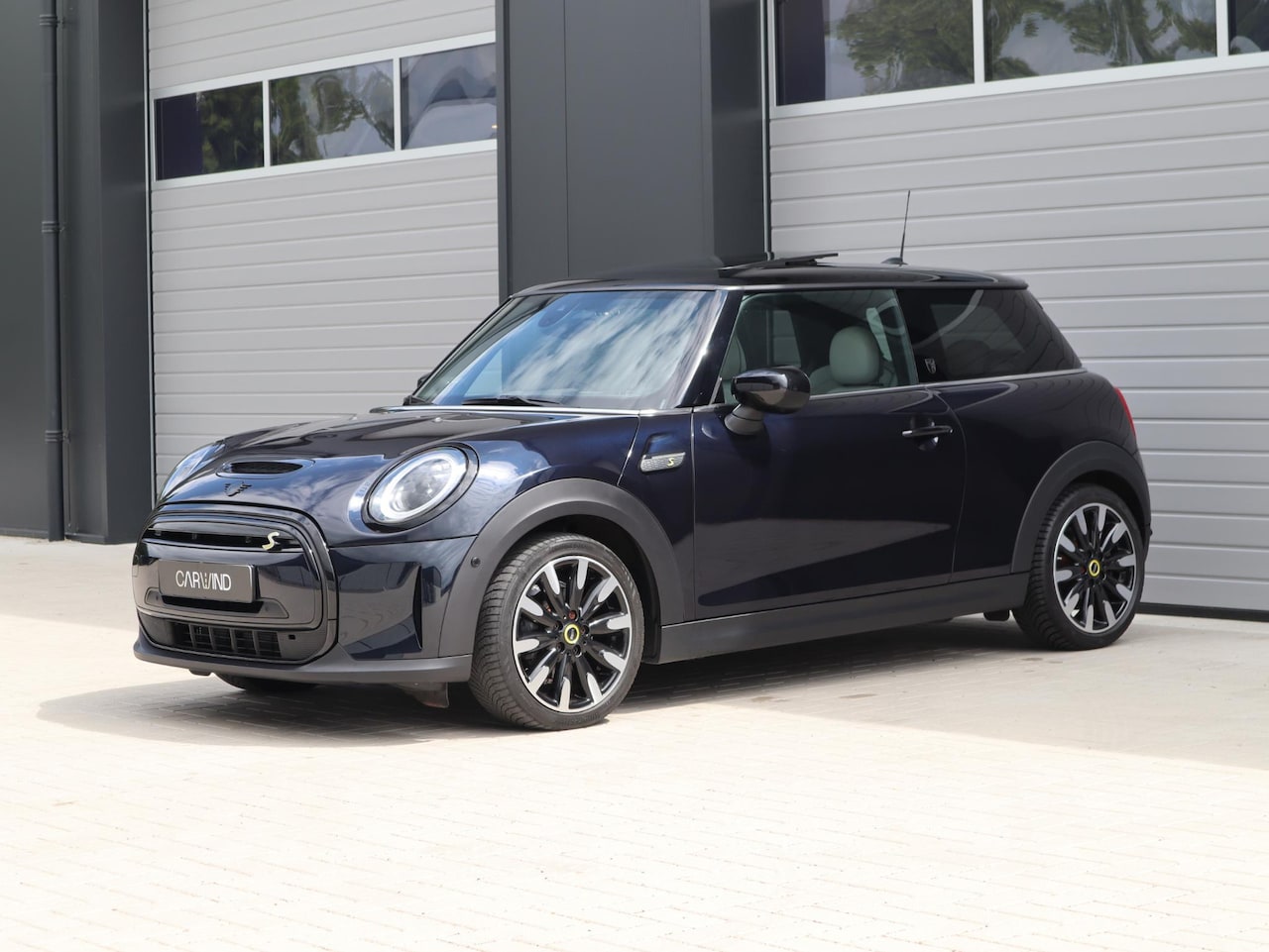 MINI Electric - Yours | Pano| H/K | Head Up | Piano Black ext. VOL - AutoWereld.nl