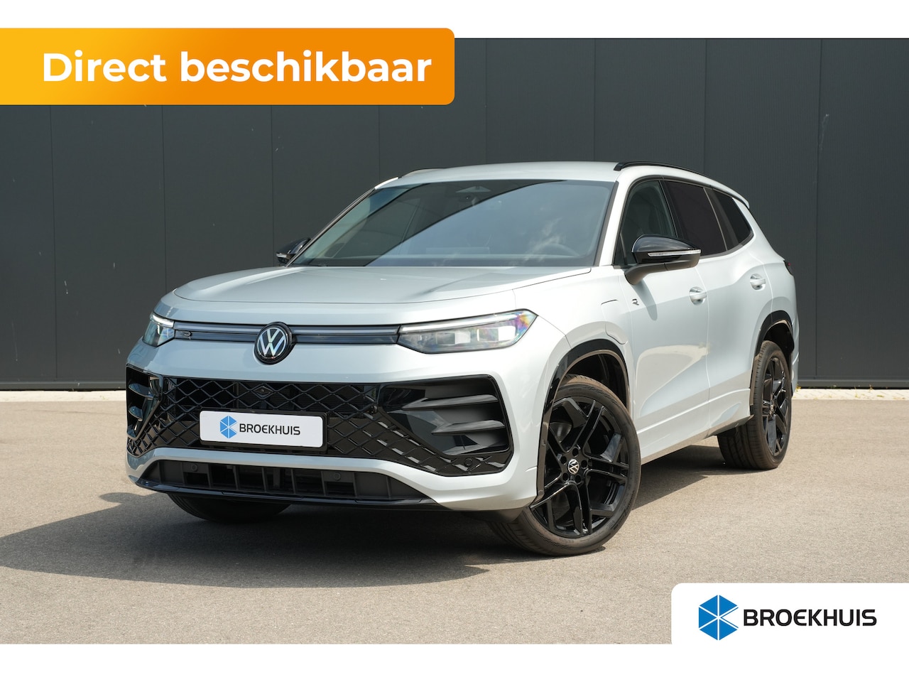 Volkswagen Tayron - R-Line Edition | 'App-Connect' draadloze smartphone integratie | Automatische afstandsrege - AutoWereld.nl