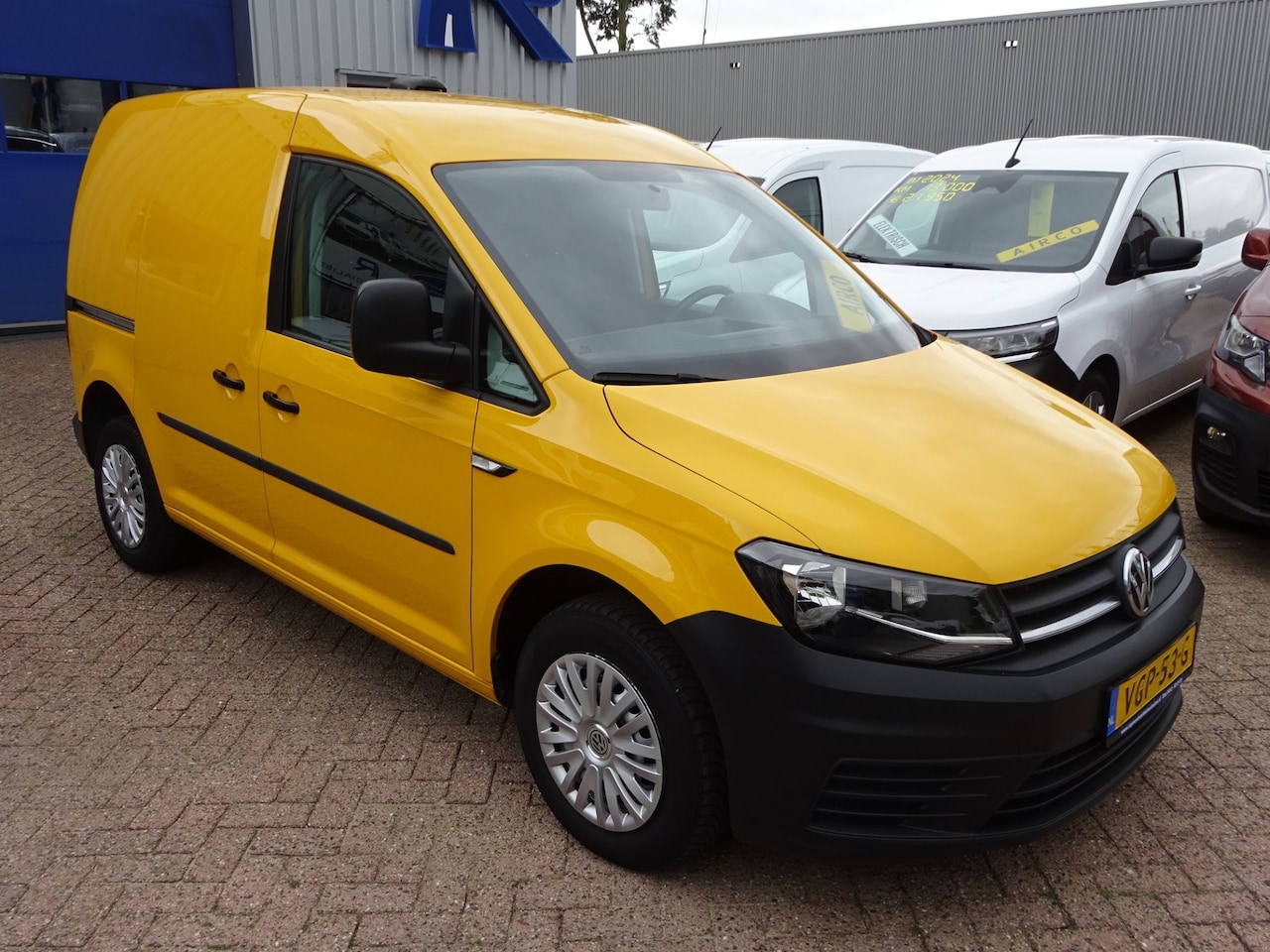 Volkswagen Caddy - 2.0 TDI L1H1 BMT Trendline AIRCO CRUISE DEALERONDERHOUDEN - AutoWereld.nl
