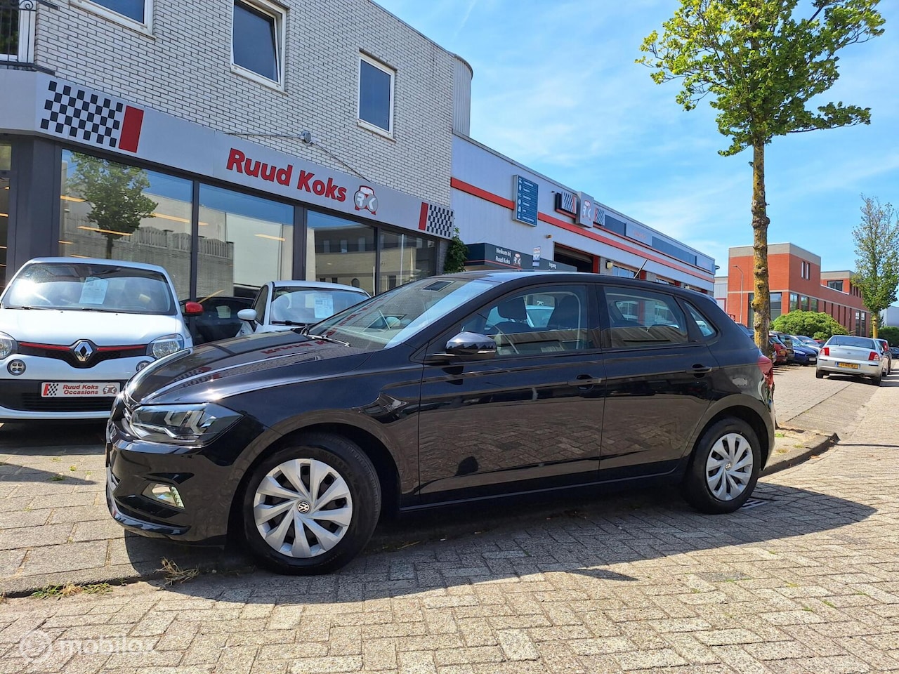 Volkswagen Polo - 1.0 MPI COMFORTLINE • 1E EIGENAAR • CARPLAY • - AutoWereld.nl