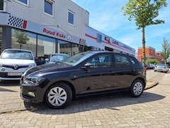 Volkswagen Polo - 1.0 MPI COMFORTLINE • 1E EIGENAAR • CARPLAY •