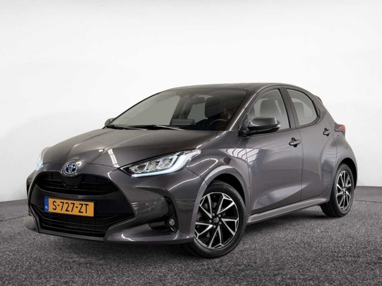 Toyota Yaris - 1.5 Hyb. Dynamic| Adap.Cruise| Camera| Climate| Keyless - AutoWereld.nl