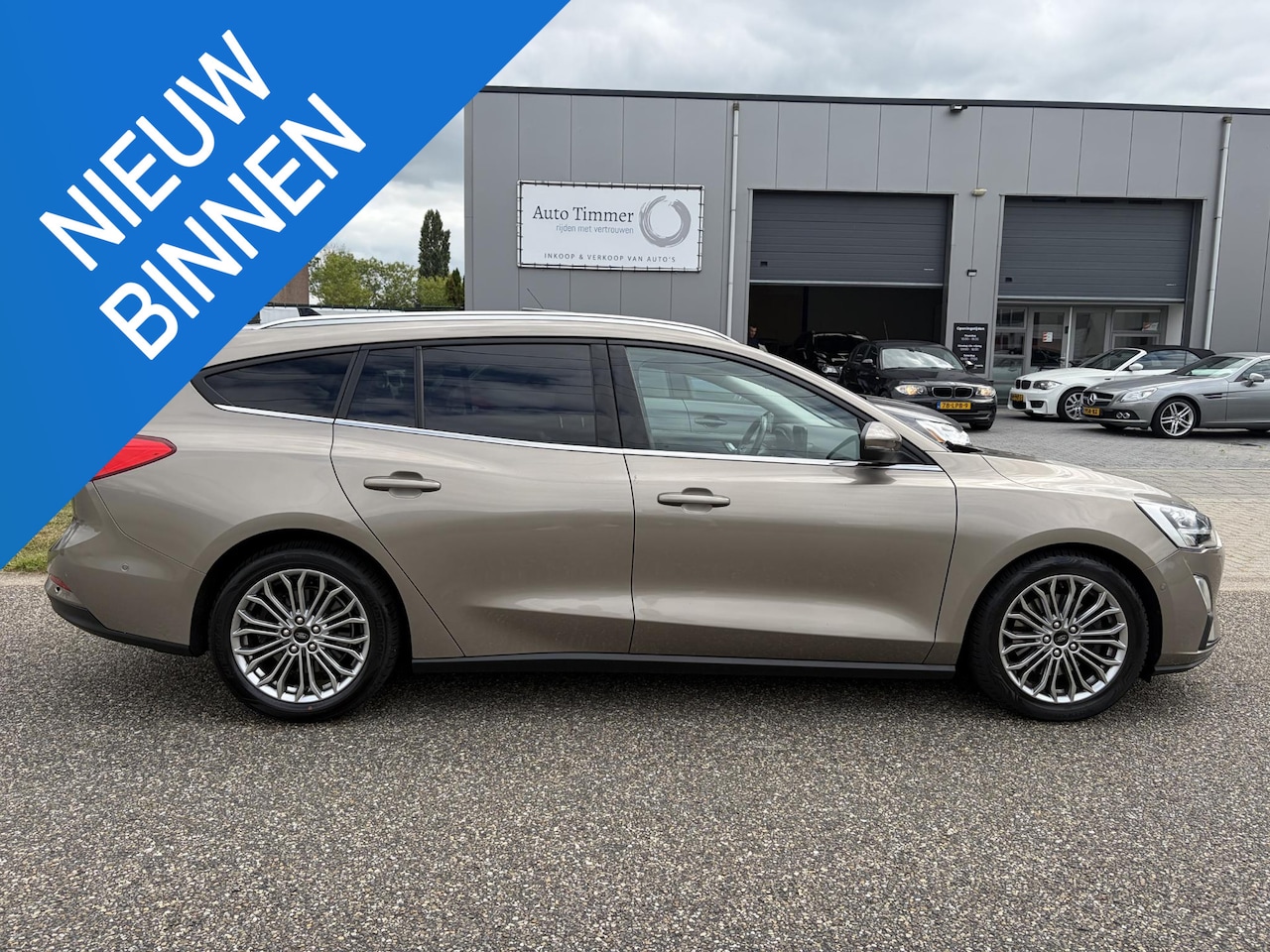 Ford Focus Wagon - 1.0 EcoBoost Titanium Business AUTOMAAT - AutoWereld.nl