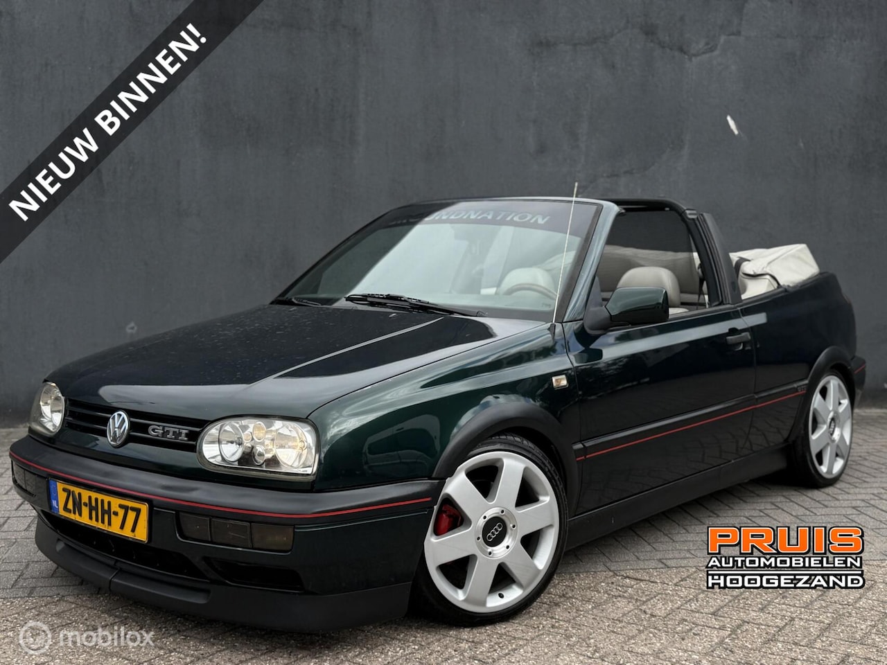 Volkswagen Golf Cabriolet - 2.0 GTI 8V -UNIEK- Apk (07-2027) *INRUIL MOGELIJK* - AutoWereld.nl