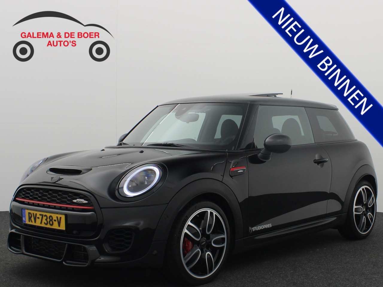 MINI 3-Deurs - 2.0 John Cooper Works Chili ORIG NLD / PANORAMADAK / HARMAN-KARDON / KEYLESS / CAMERA / FU - AutoWereld.nl