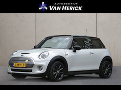 MINI Electric - Essential 33 kWh | Navigatie | Stoelverwarming | Achteruitrijcamera | LED