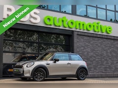 MINI 3-Deurs - 1.5 Cooper Classic | PANO | HUD | CAMERA | KEYLESS | LEDER |