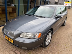 Volvo V70 - 2.4 Edition II LEER / NAVI / PDC