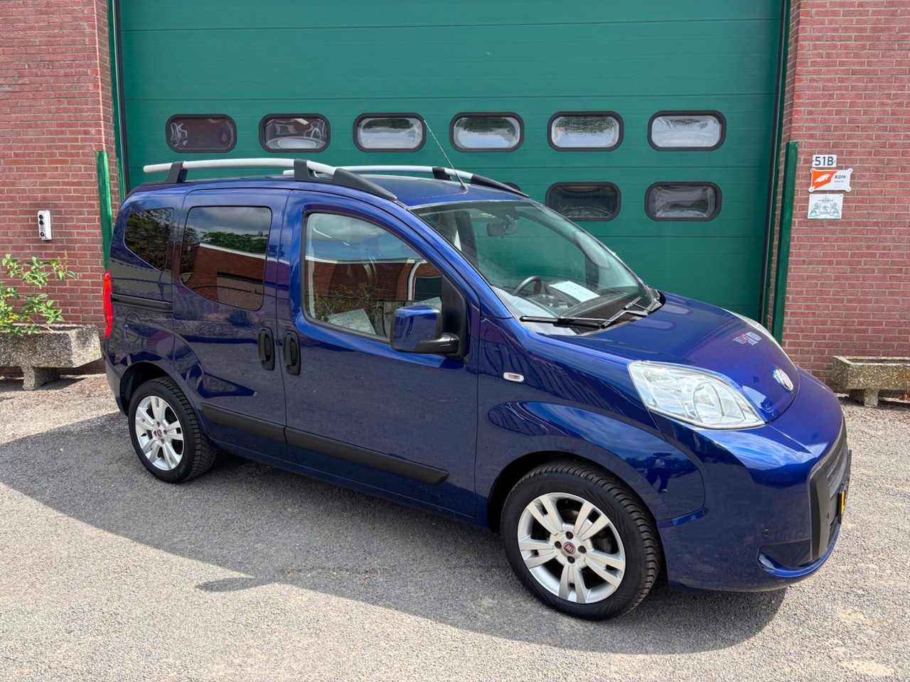Fiat Qubo - 1.4 Dynamic met Parkdistance Ruime achterbak 5-versnellingen Handsfree bellen - AutoWereld.nl