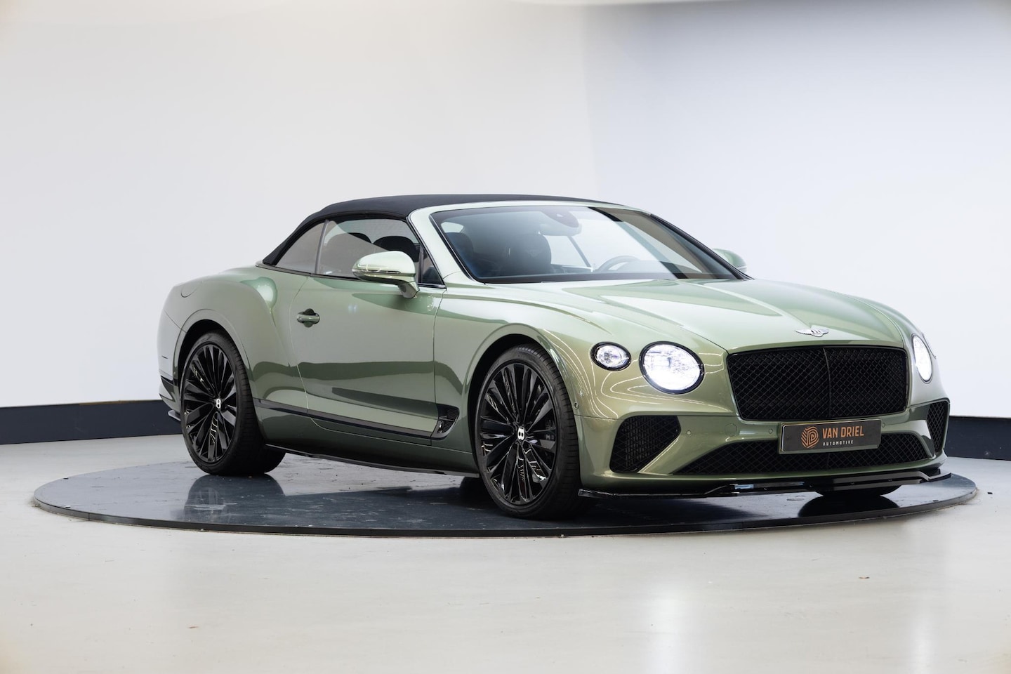 Bentley Continental GTC - 4.0 V8 | Premium kleur | Stoelventilatie | Masage | - AutoWereld.nl