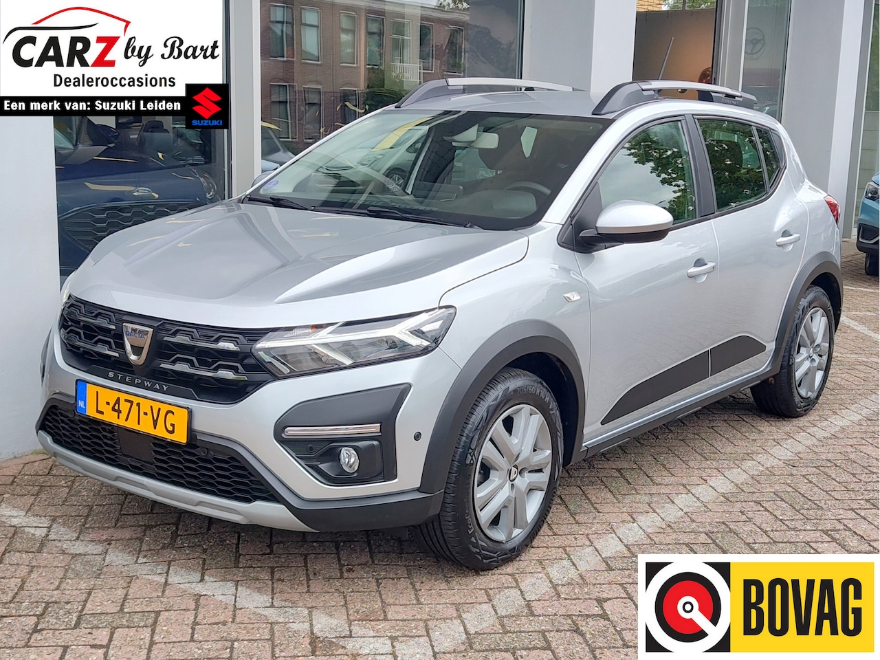 Dacia Sandero Stepway - 1.0 TCe 90 COMFORT AUTOMAAT Dodehoeksensoren | Navi | Keyless - AutoWereld.nl