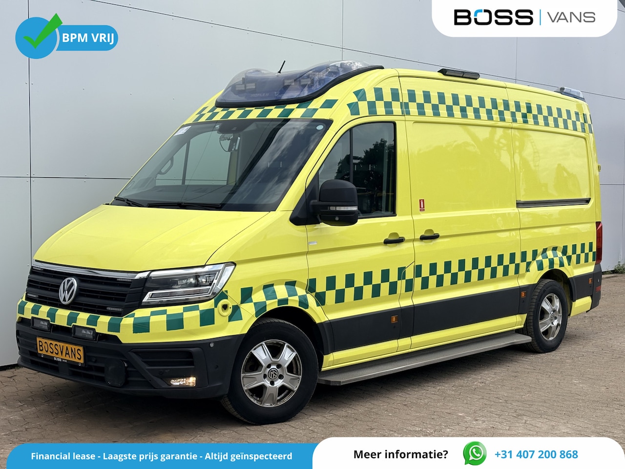 Volkswagen Crafter - 2.0 TDI 177PK Ambulance L3H3 Automaat ACC Climate Control Stroompunten Laadruimte Parkeers - AutoWereld.nl