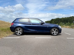 BMW 1-serie - 118i High Executive