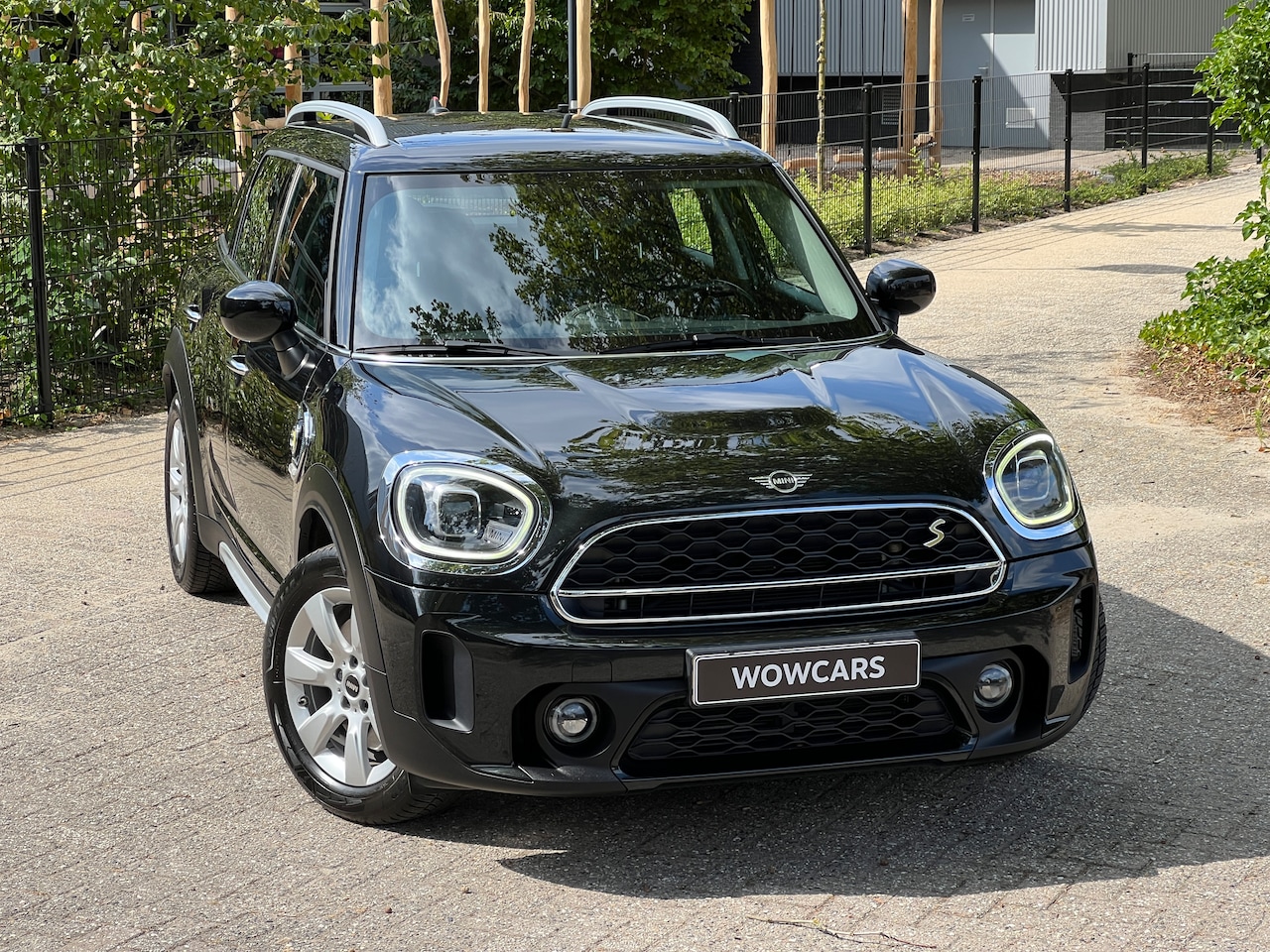 MINI Countryman - 2.0 Cooper S E ALL4 Cooper S E ALL4 220pk Hybrid  automaat - dakrails - pdc - CarPlay - ecc - led - dab - - AutoWereld.nl