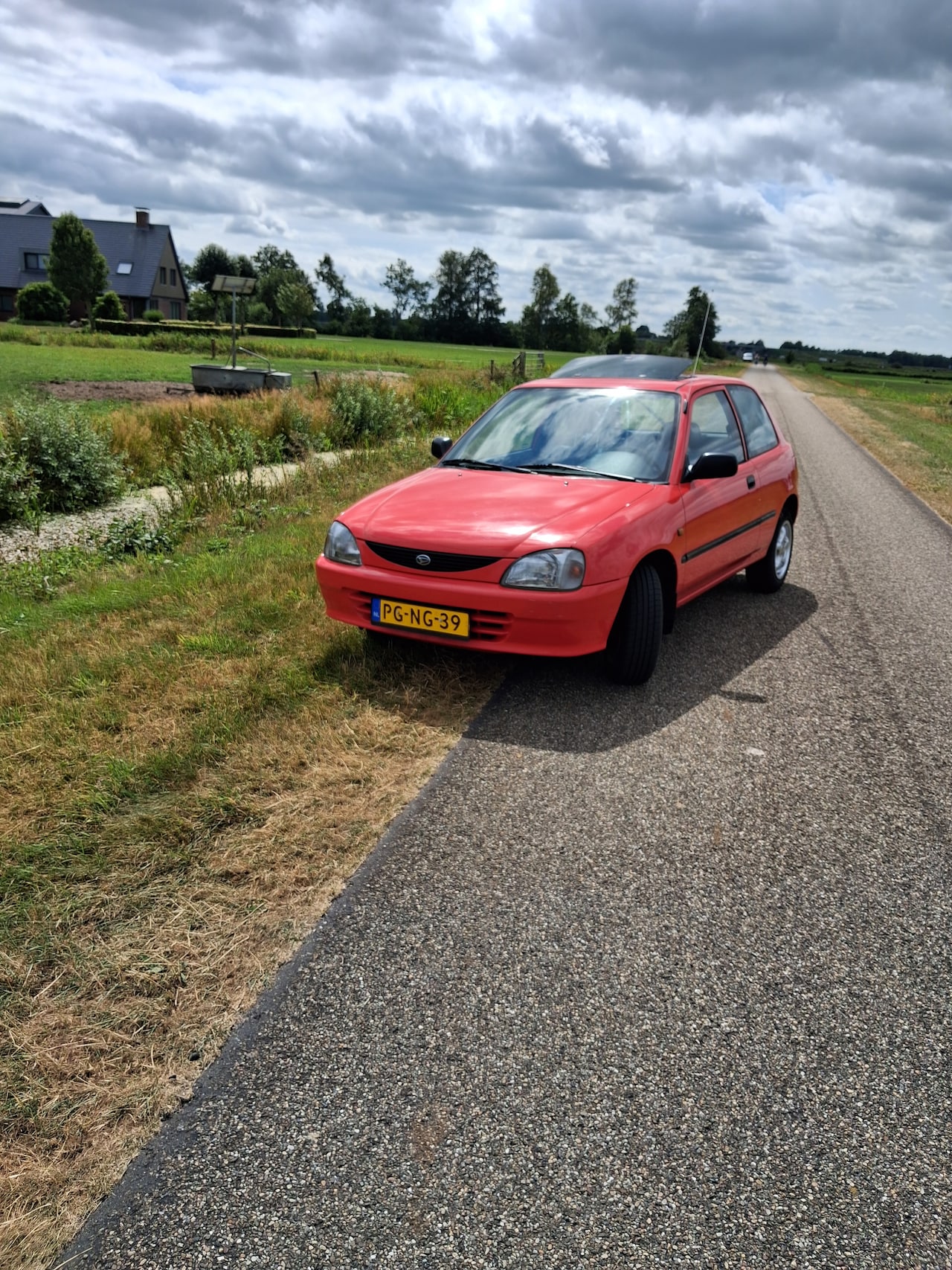 Daihatsu Charade - 1.3-16V STi - AutoWereld.nl