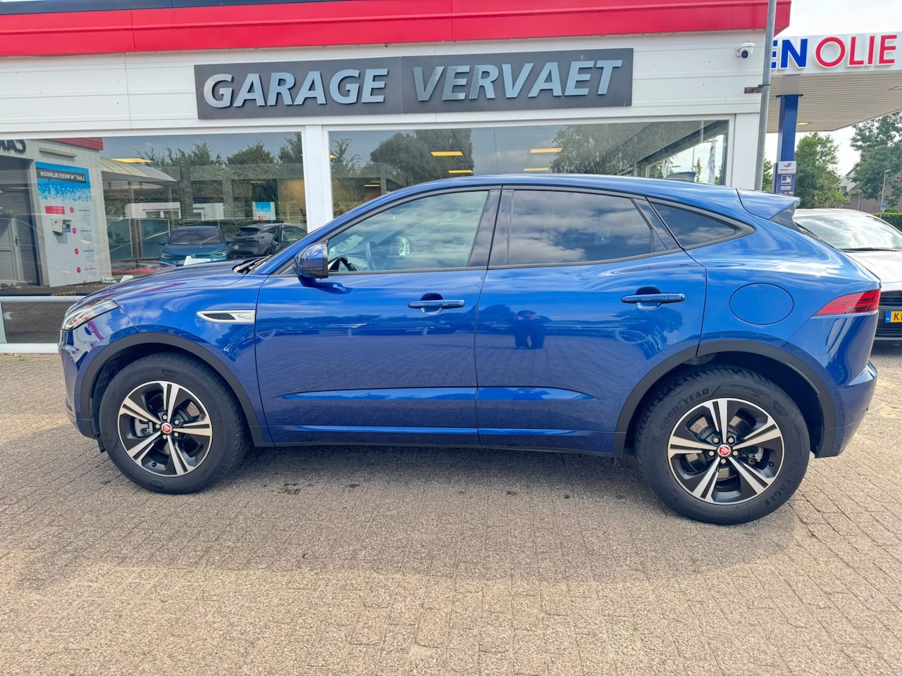 Jaguar E-Pace - 1.5 P300e AWD R-Dynamic S - AutoWereld.nl