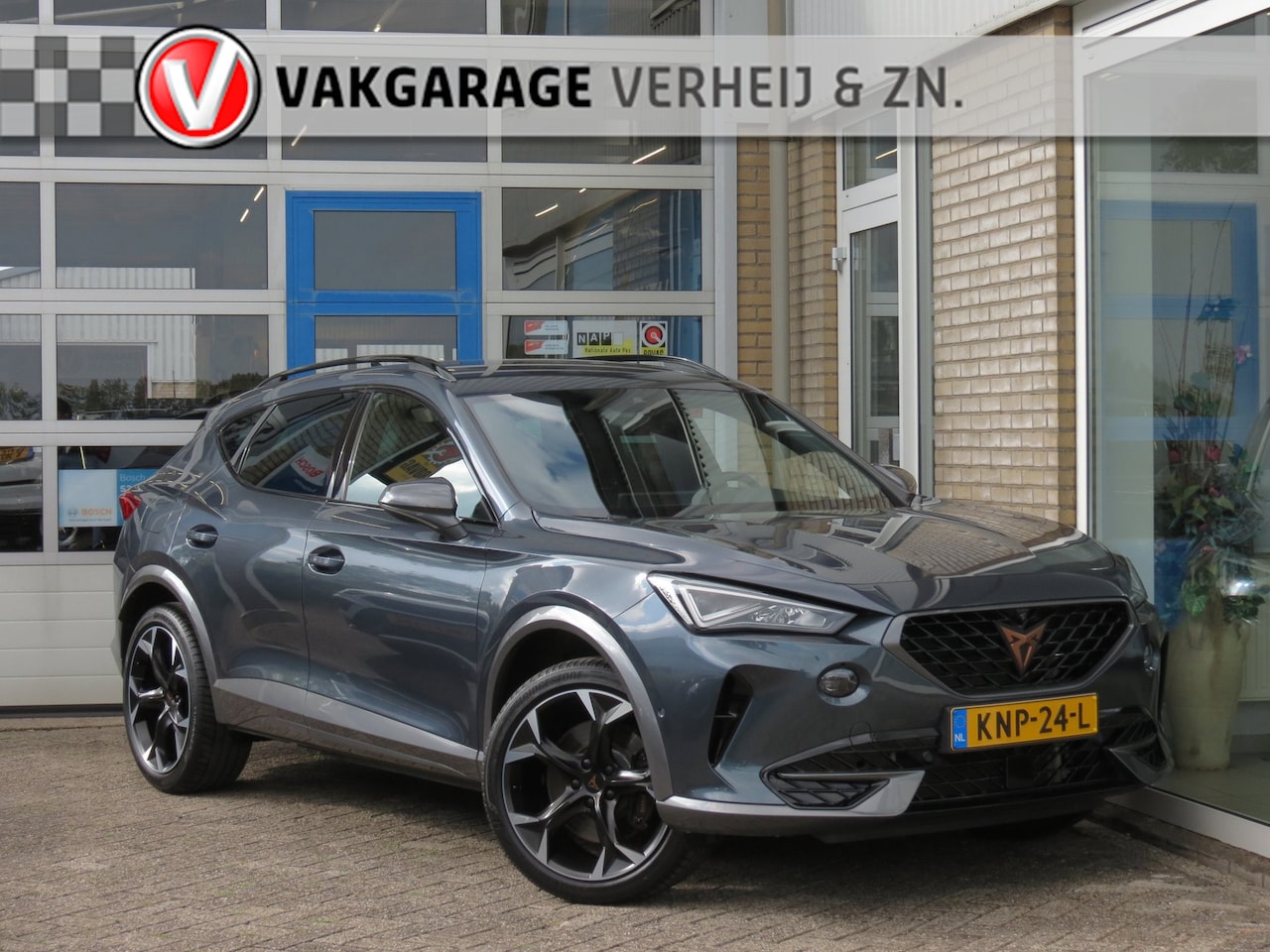 CUPRA Formentor - 1.4 e-Hybrid VZ 245 Performance 360 Camera|Navi|Ad. Cruise|Digi-Dash|Winter Pakket|Sfeer|L - AutoWereld.nl