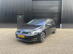 Volkswagen Golf - 2.0 TDI Highline Business R