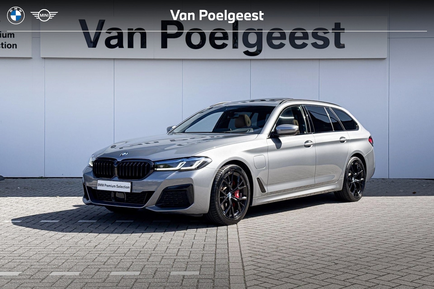 BMW 5-serie Touring - 530e High Ex | M Sport | Panoramadak | - AutoWereld.nl