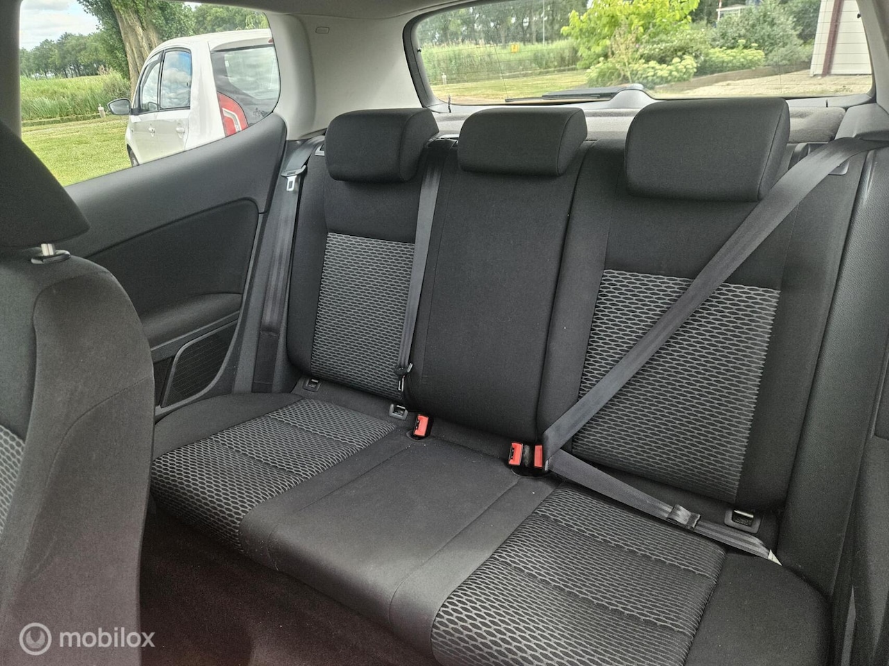 Volkswagen Golf - 1.4 Easyline lange apk airco el ramen cv!!!