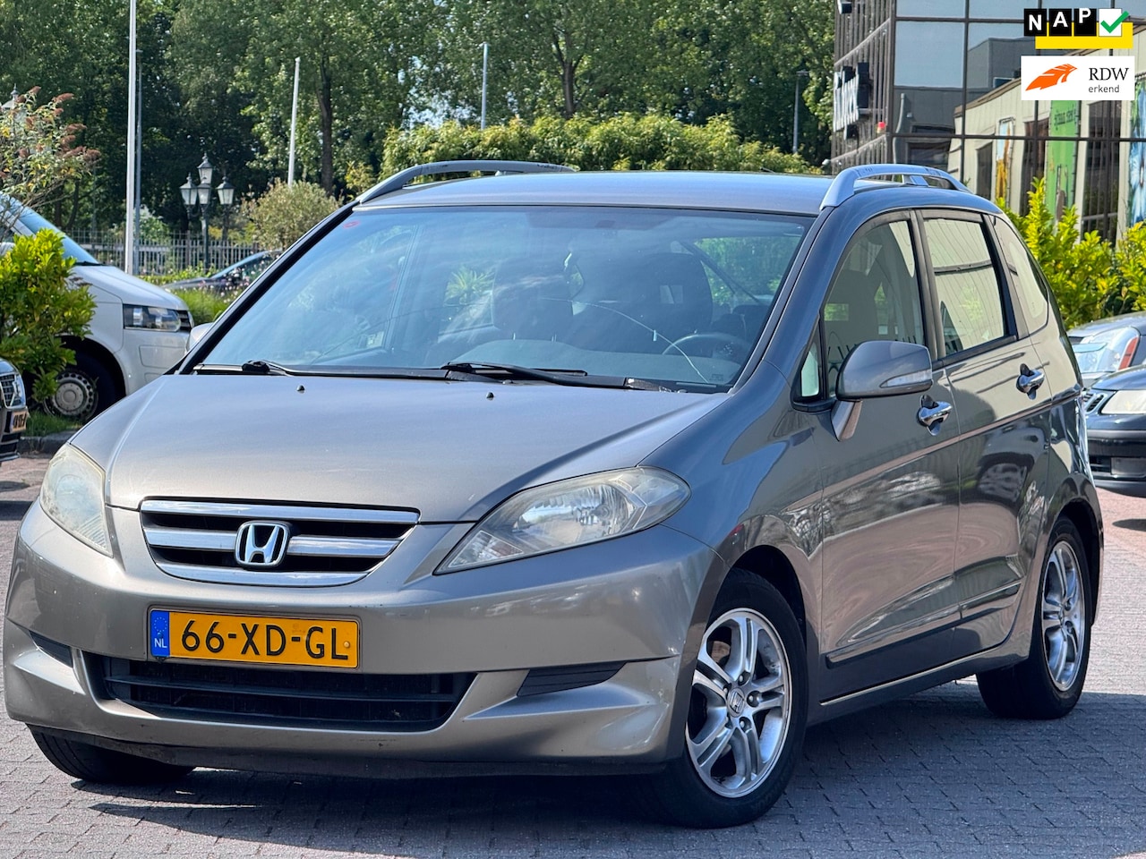 Honda FR-V - 1.8i Comfort | Airco | Trekhaak | 6 persoons | Elektrische spiegels | Cruise control | Blu - AutoWereld.nl