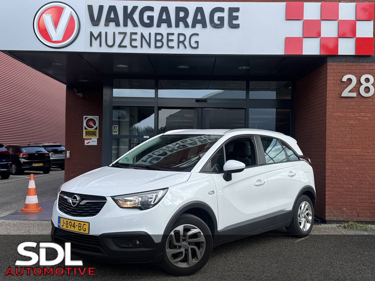 Opel Crossland X - 1.2 Edition // TREKHAAK // DEALER ONDERHOUDEN! // APPLE CARPLAY - ANDROID AUTO // CRUISE / - AutoWereld.nl