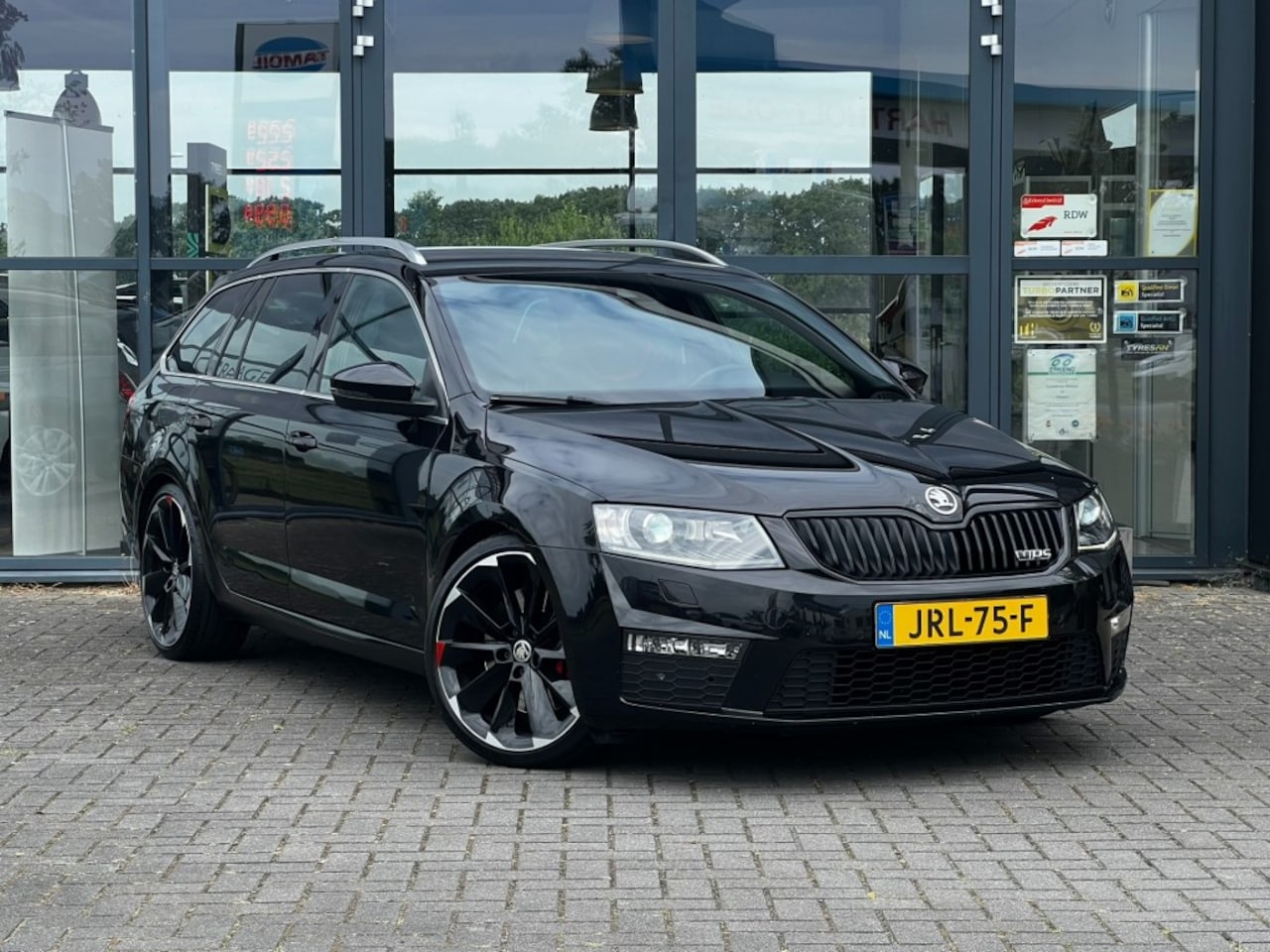 Skoda Octavia - 2.0 TSI RS 2.0 TSI RS, KW, DOWNPIPE, 340PK! - AutoWereld.nl