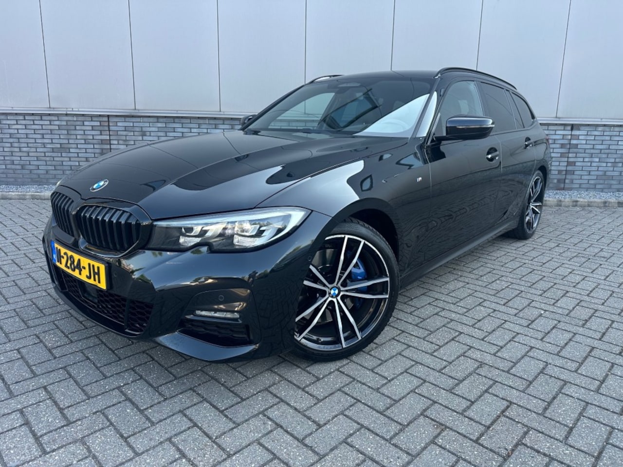 BMW 3-serie Touring - Touring 330i High executive M sport - AutoWereld.nl