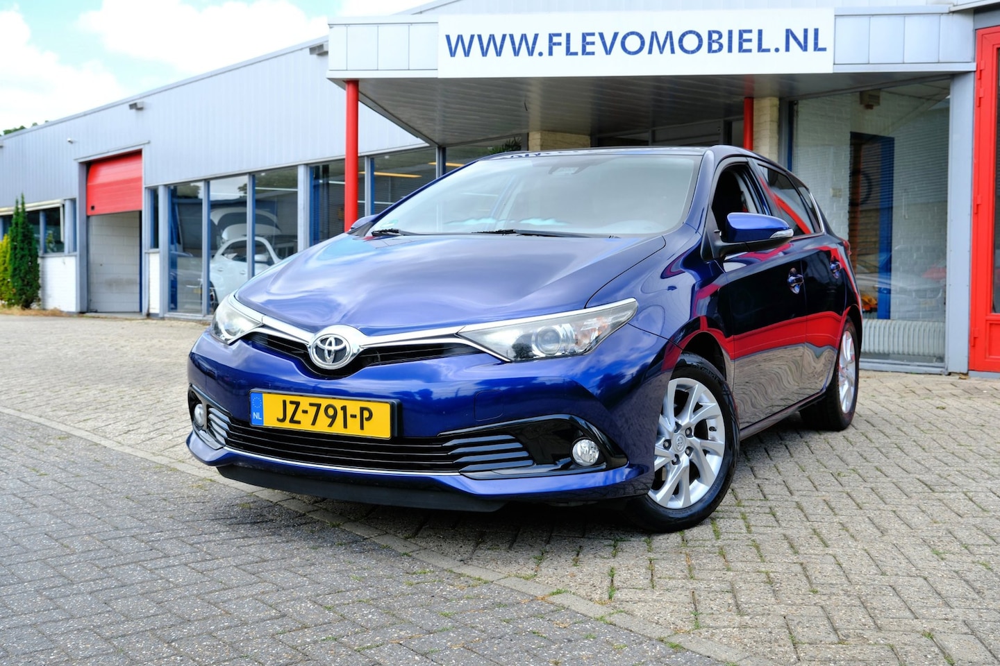 Toyota Auris - 1.2T Trend 5-drs Pano|Navi|Clima|LMV - AutoWereld.nl