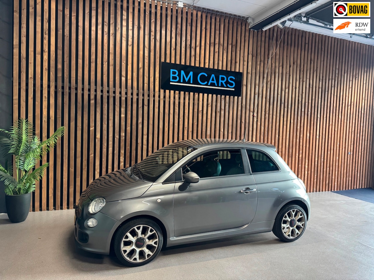 Fiat 500 - 1.2 Lounge SPORT Airco, Half leer, Pdc - AutoWereld.nl