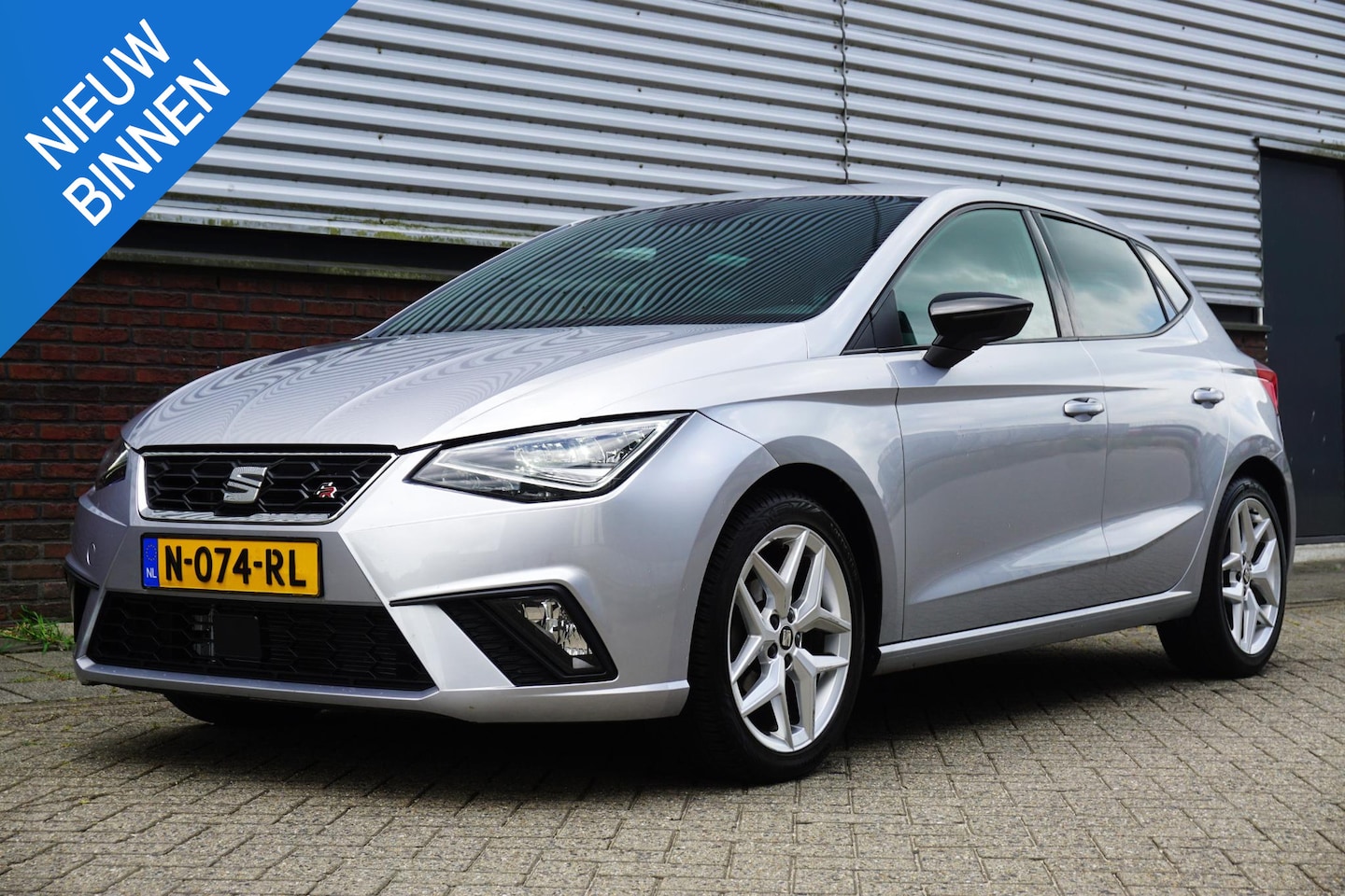 SEAT Ibiza - 1.0 TSI FR Business Intense/Leer-Alcantara/Carplay /Led! - AutoWereld.nl