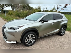 Lexus NX - 300h AWD F Sport Line hybride accupakket is vernieuwd