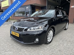 Lexus CT 200h - Business Line NAVI*CAMERA*CRUISE*PDC