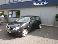 Volkswagen Polo - 1.4-16V Comfortline Automaat