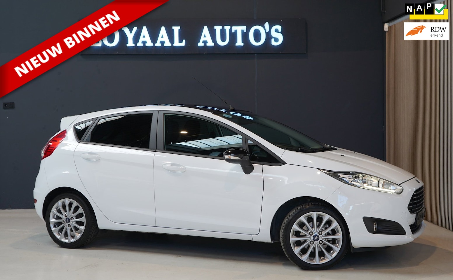 Ford Fiesta - 1.0 White Edition | AIRCO | TREKHAAK | ELEK.RAMEN | NAP |APK. - AutoWereld.nl