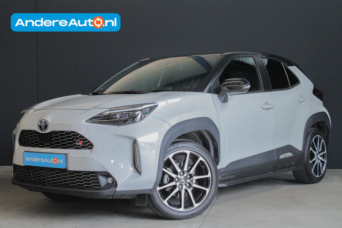 Toyota Yaris Cross - 1.5 Hybrid GR Sport |nieuw onderhoud|JBL|elekt klep|stuurverwarming|HUD| - AutoWereld.nl